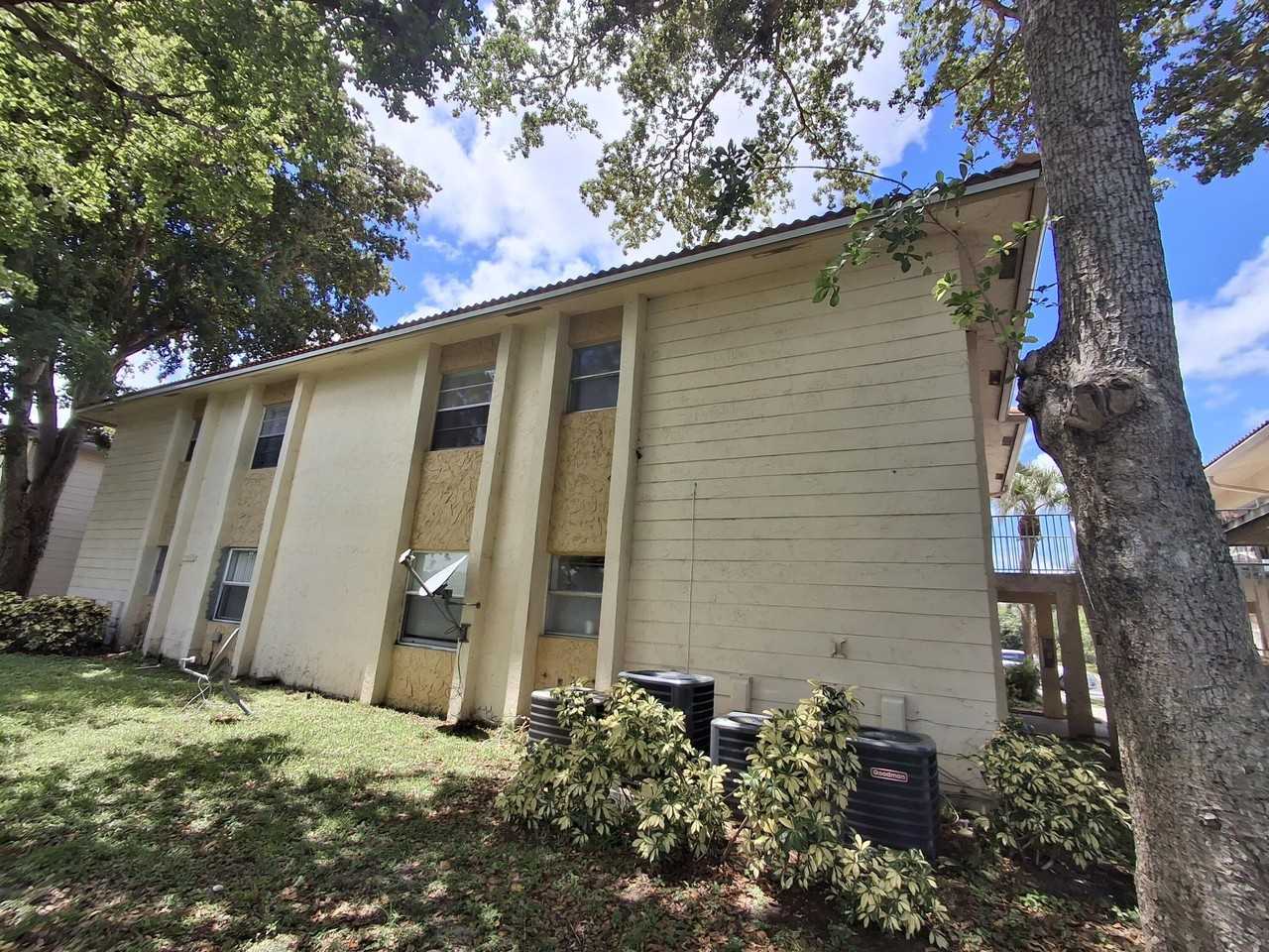 11506 Royal Palm Blvd #11506 - Photo 2 of 16