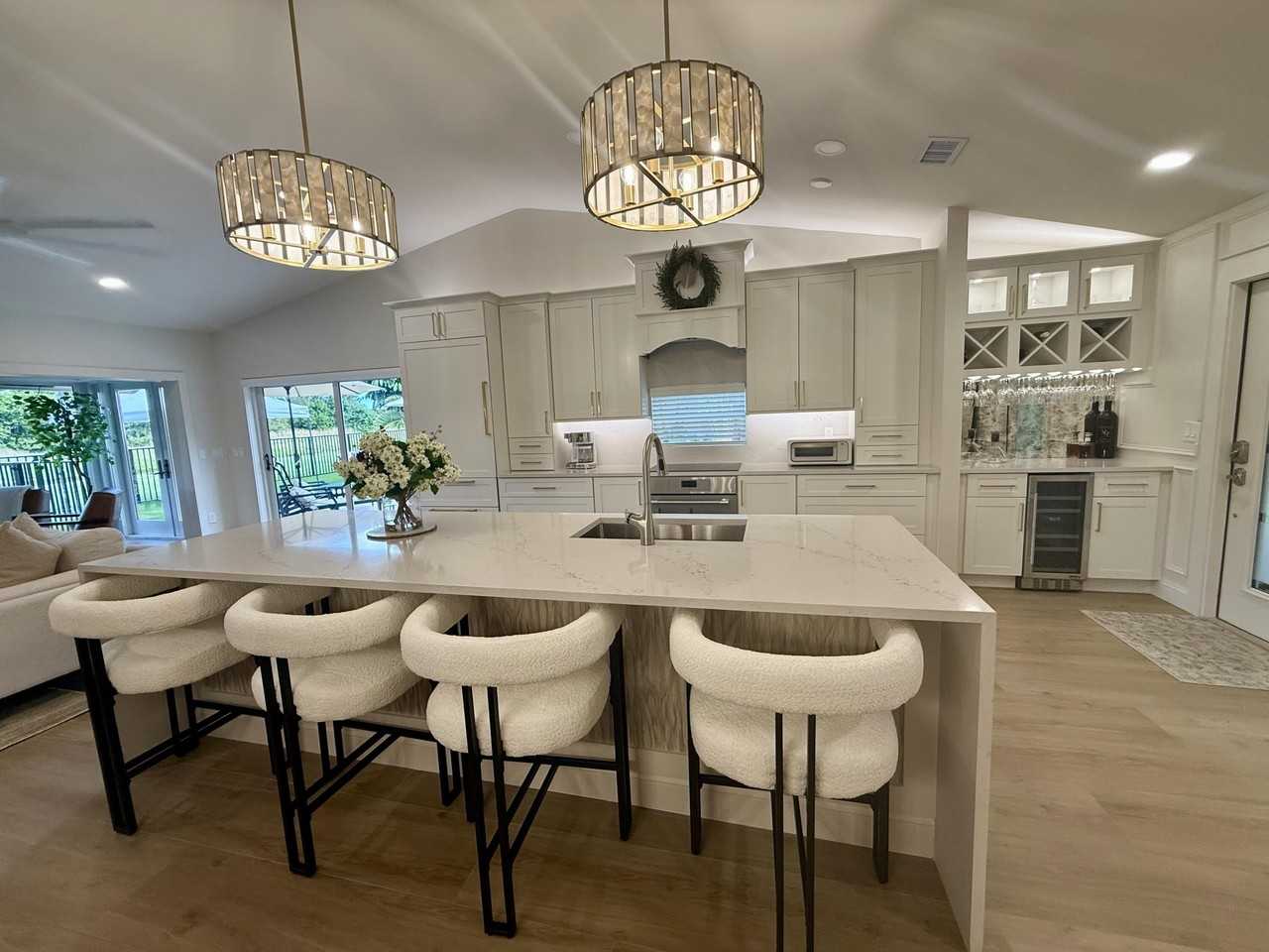 1770 Nw 22nd Ave - Photo 3 of 30