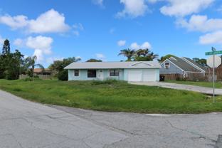 601 Se Polynesian Ave - Photo 1 of 1