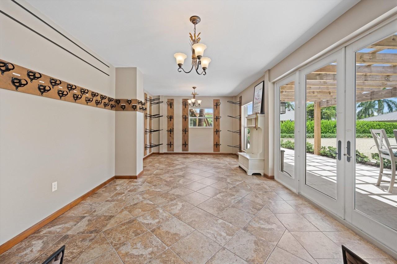 14410 Equestrian Way - Photo 5 of 34