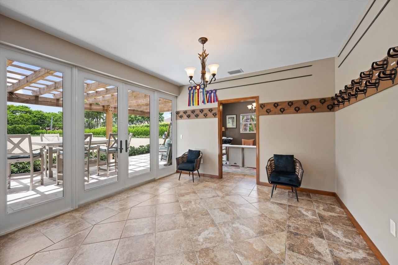 14410 Equestrian Way - Photo 6 of 34