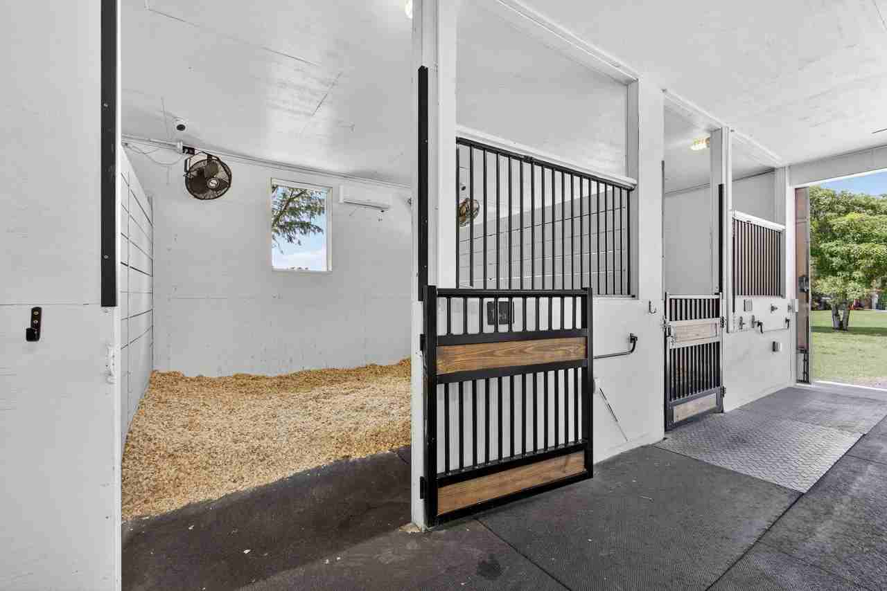 17218 Shetland Ln #3STALLS - Photo 5 of 50