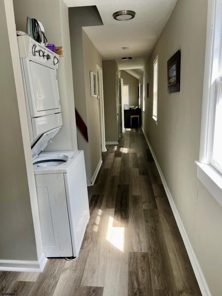 28 40th St - Photo 4 of 8