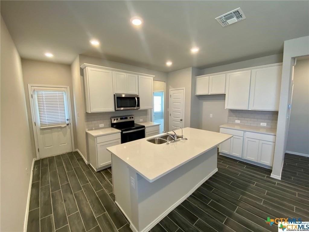 2445 Ayers Dr - Photo 5 of 13