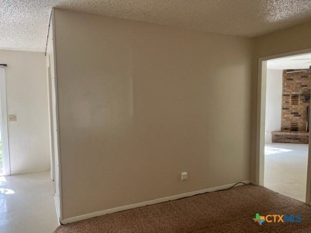 311 Cindy Dr - Photo 6 of 28