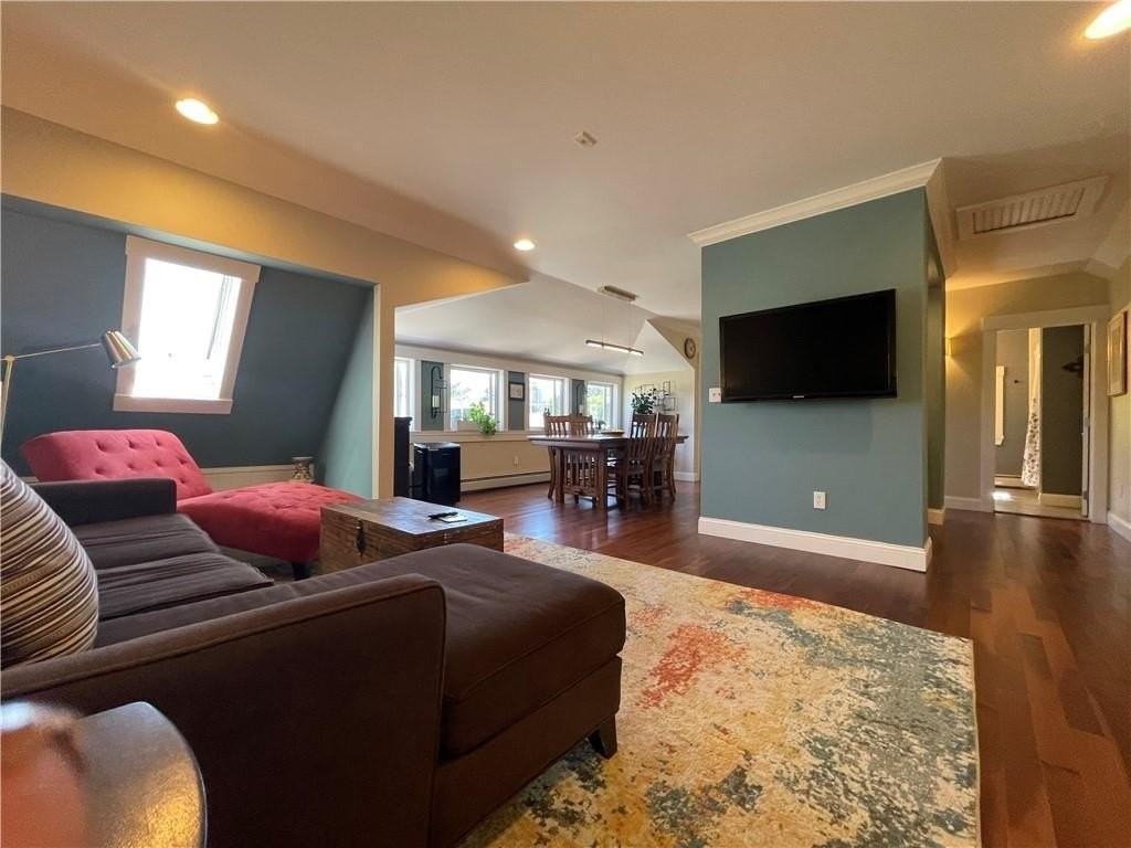 276 George St #4 - Photo 5 of 19