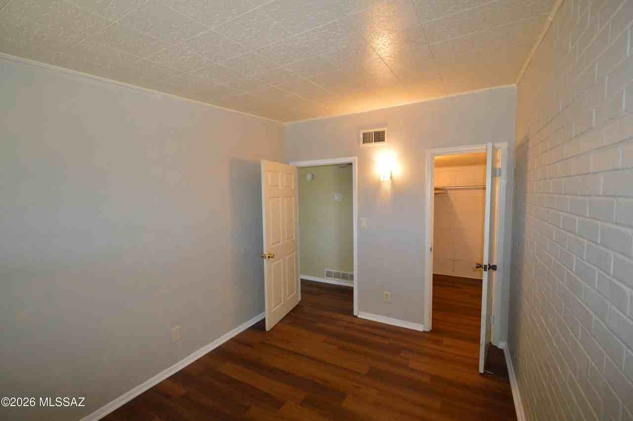 2412 N Bryant Ave #A - Photo 4 of 5