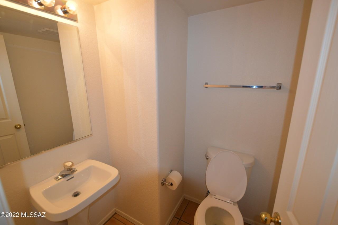 5341 E Timrod St - Photo 7 of 13