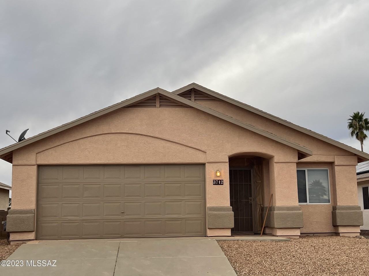 3712 S Fighting Falcon Dr - Photo 5 of 34
