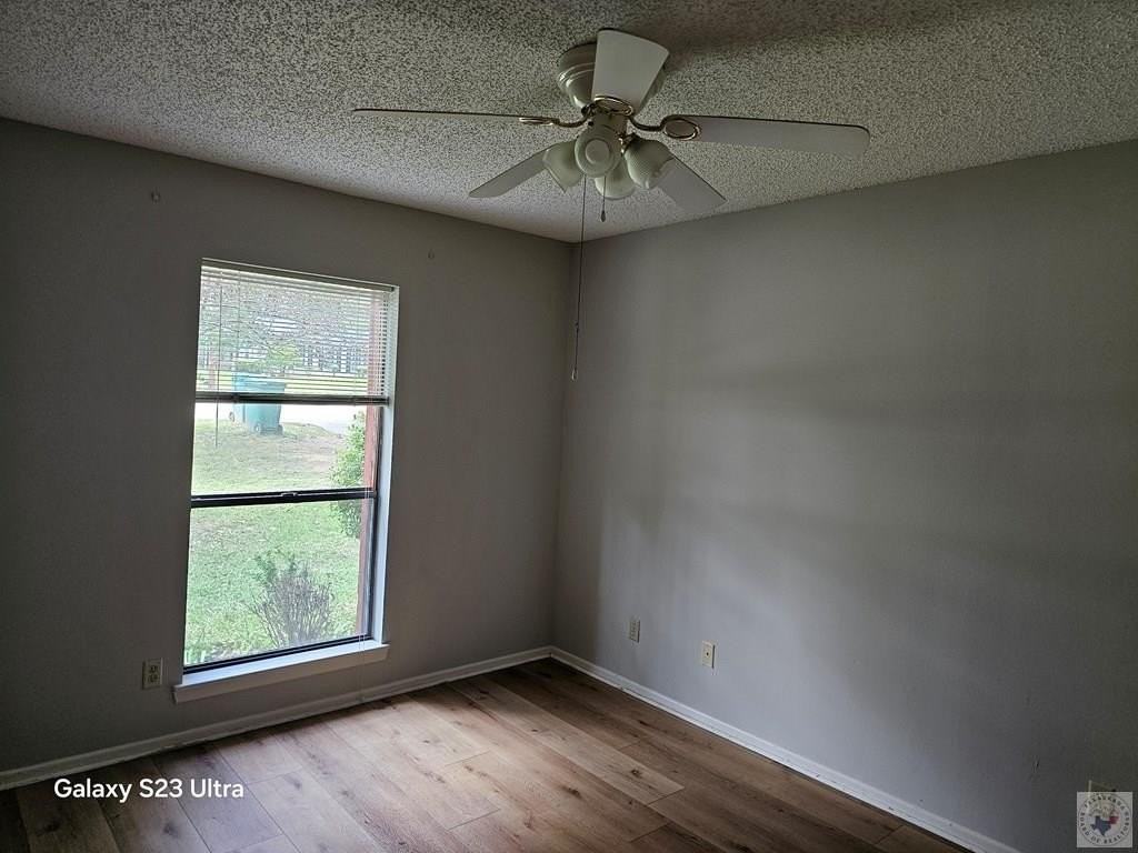 4008 N Park Rd - Photo 4 of 8