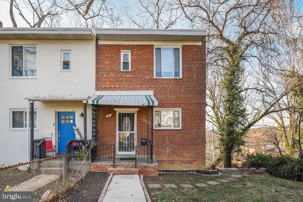 513 Hilltop Ter Se - Photo 2 of 2