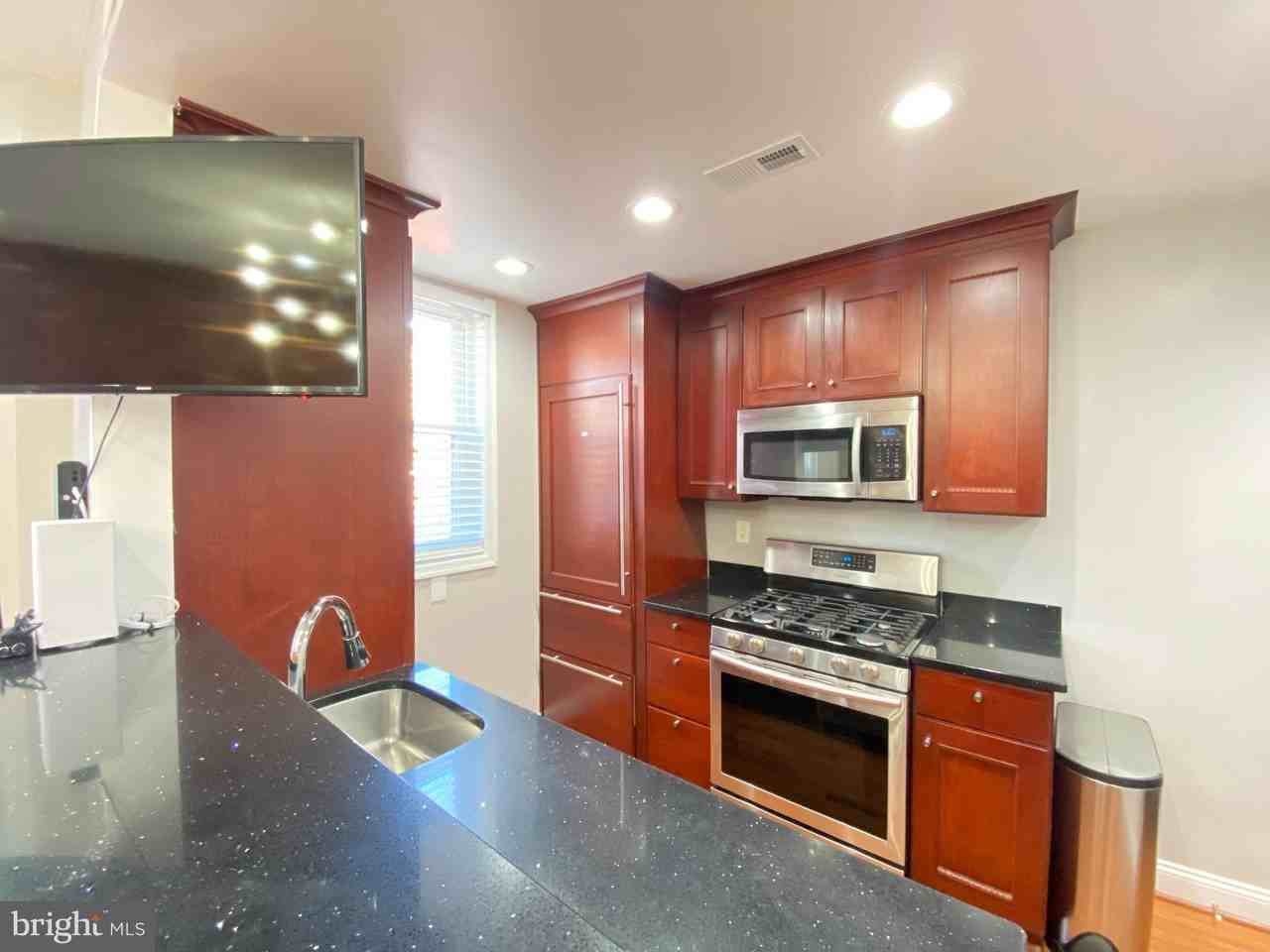 615 Lamont St Nw - Photo 3 of 32
