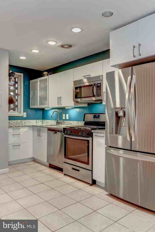 225 G St Sw #126 - Photo 4 of 23