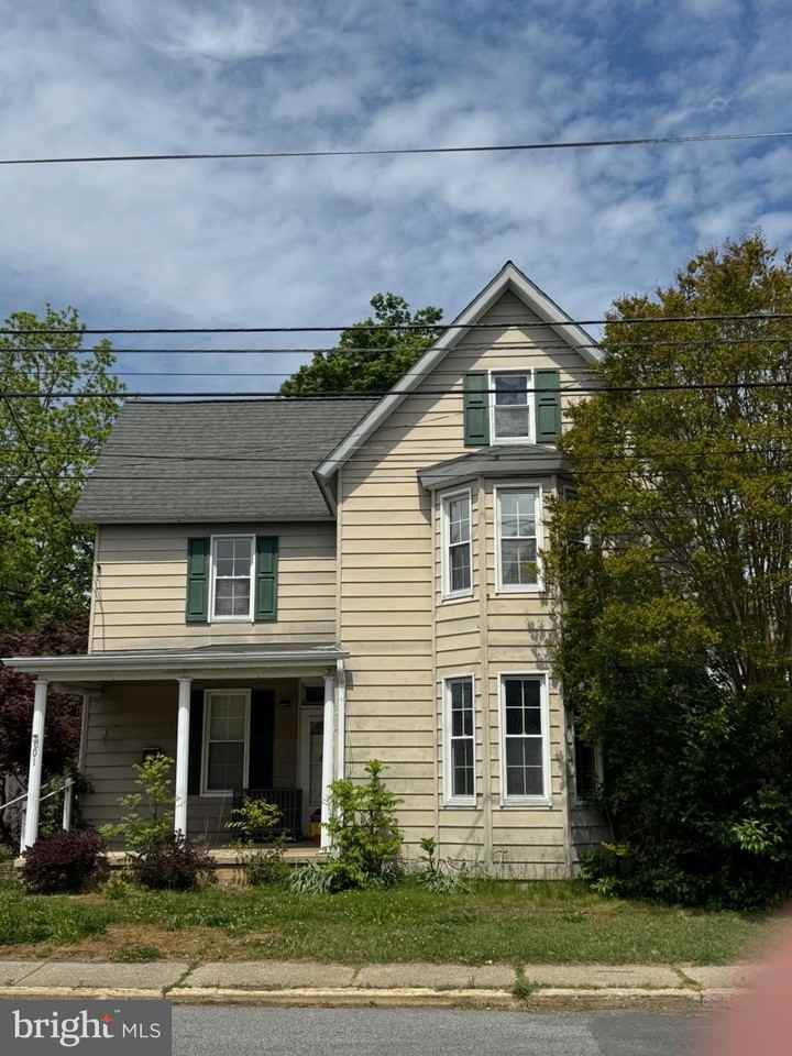 101 W Camden Wyoming Ave - Photo 2 of 16