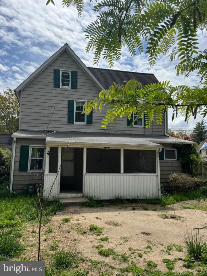 101 W Camden Wyoming Ave - Photo 3 of 16