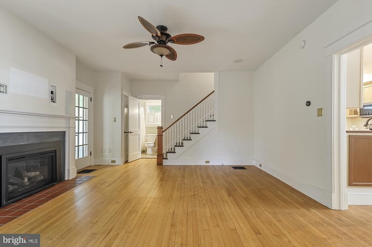 19 Elm Ter - Photo 2 of 13