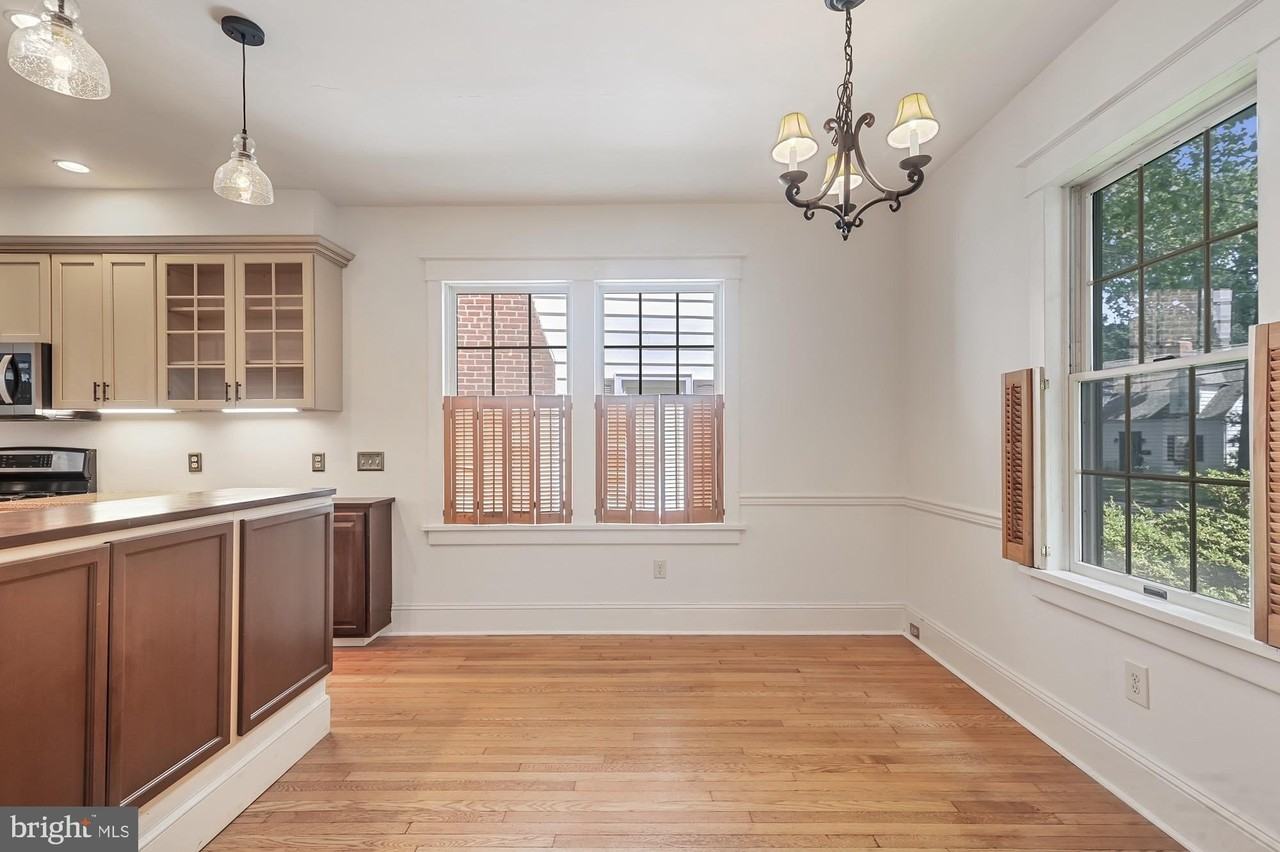 19 Elm Ter - Photo 4 of 13