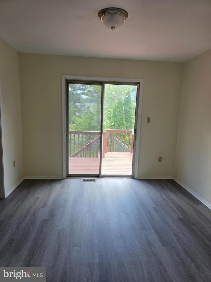 13 Farland Way - Photo 2 of 12