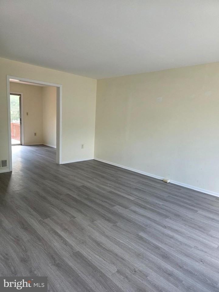 13 Farland Way - Photo 4 of 12