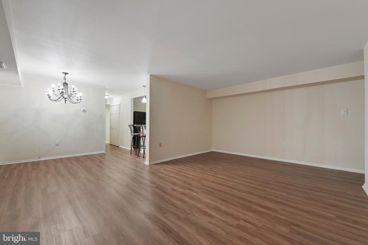 203 Victor Pkwy Apt F #203F - Photo 2 of 23