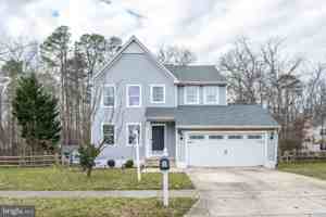 featured image of 8008 High Oak Rd