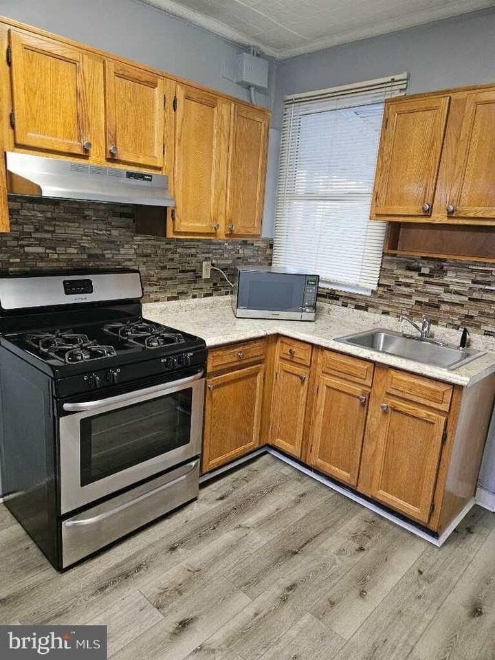 3007 Fait Ave - Photo 6 of 11