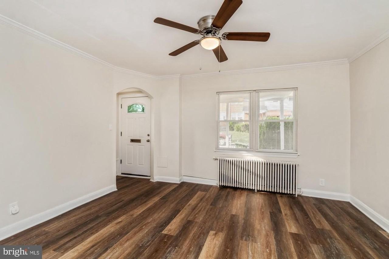 2915 Oakford Ave - Photo 3 of 12