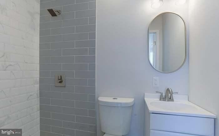 802 Mangold St - Photo 5 of 13