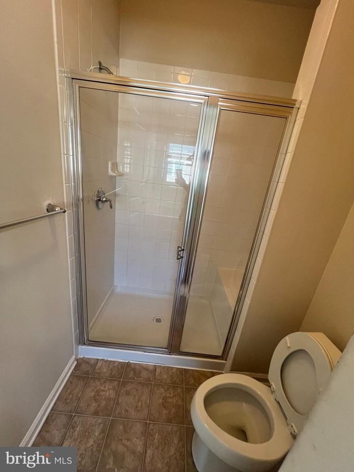 9447 Paragon Ct - Photo 6 of 15