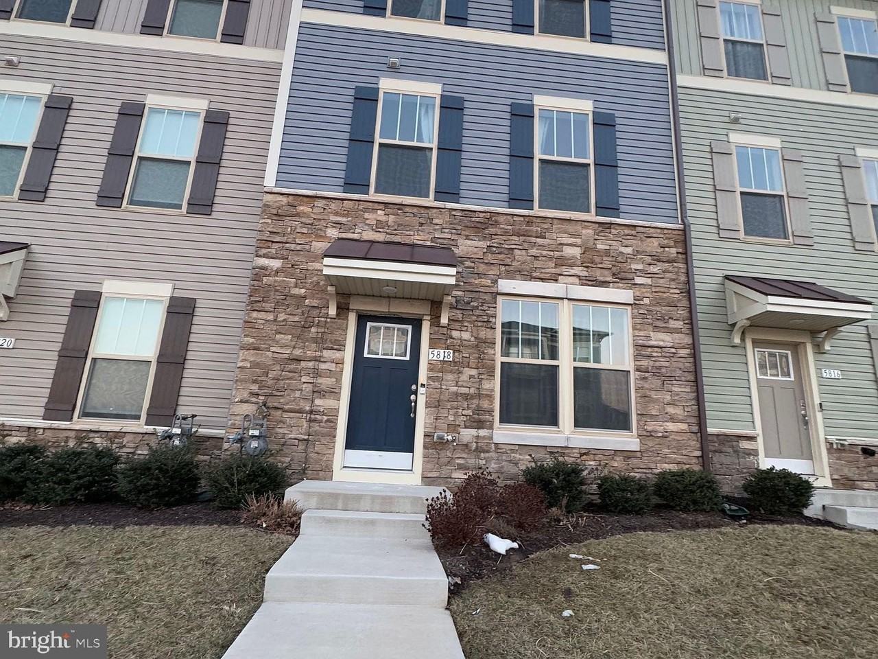 5818 Imperial Dr - Photo 2 of 39