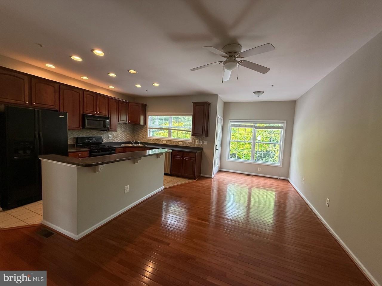 10292 Chestnut Park Ln #124 - Photo 7 of 30