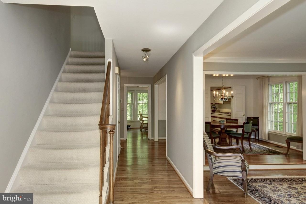 13 Avalon Ct - Photo 2 of 29