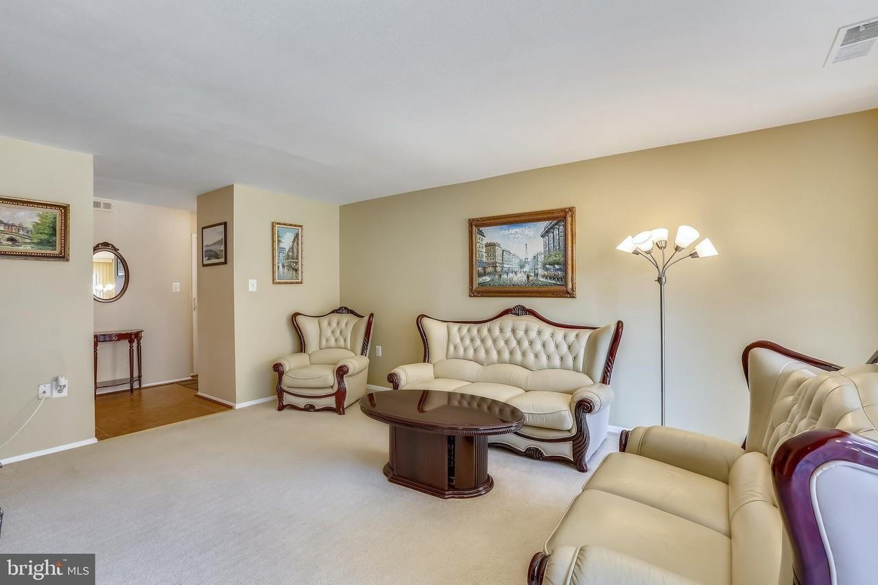 18722 WALKERS CHOICE Road #4 - Photo 7 of 47