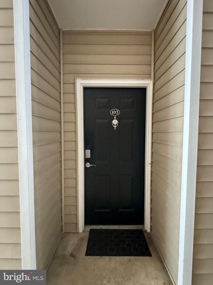 19620 Galway Bay Cir #103 - Photo 2 of 20