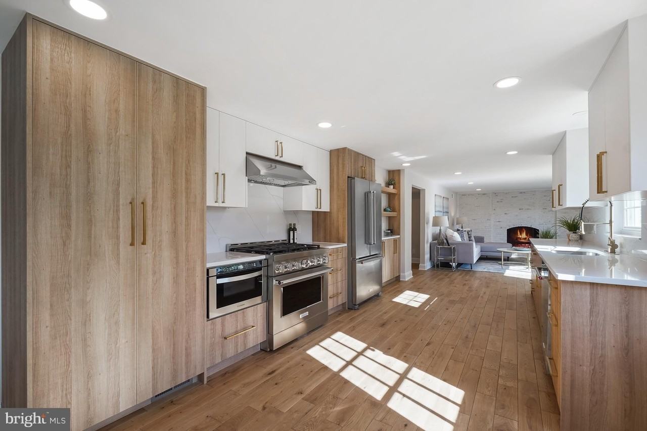 12301 Espalier Pl - Photo 4 of 50