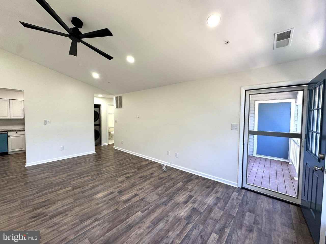 8704 Cumbria Ct #C - Photo 6 of 33