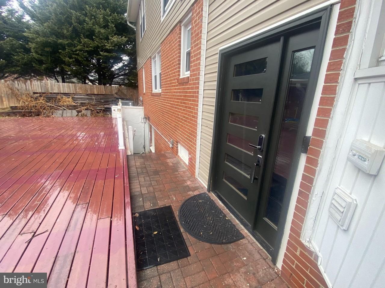 7307 Brooklyn Bridge Rd - Photo 2 of 13