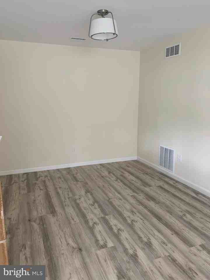 442A Thornwood Dr - Photo 4 of 17
