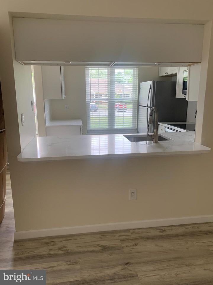 442A Thornwood Dr - Photo 6 of 17