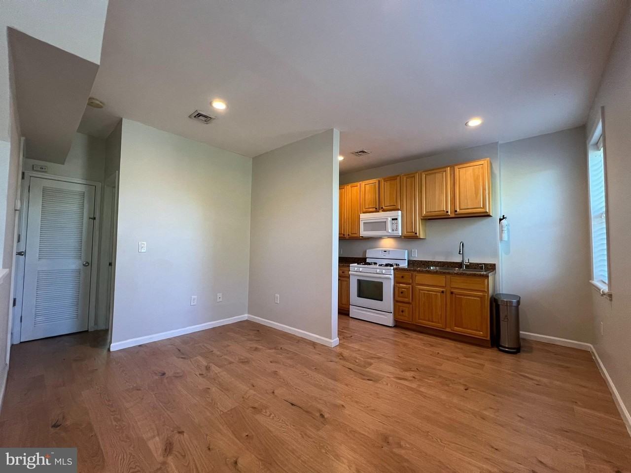 255 Mercer St #3 - Photo 3 of 19
