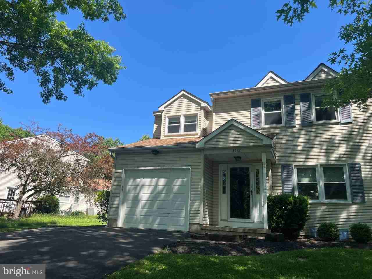 3576 Windridge Dr - Photo 2 of 36