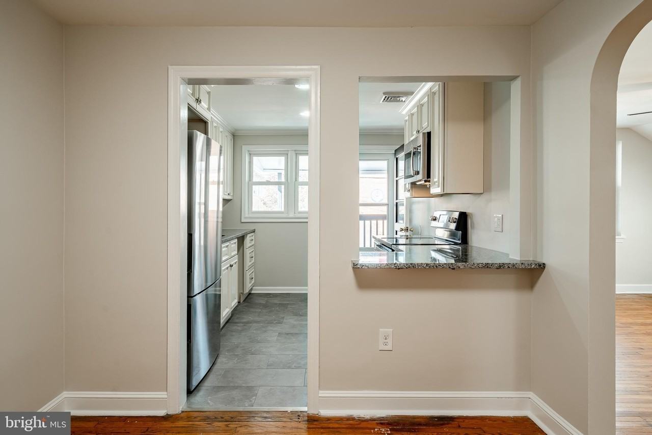 222 3rd Ave - Photo 7 of 31