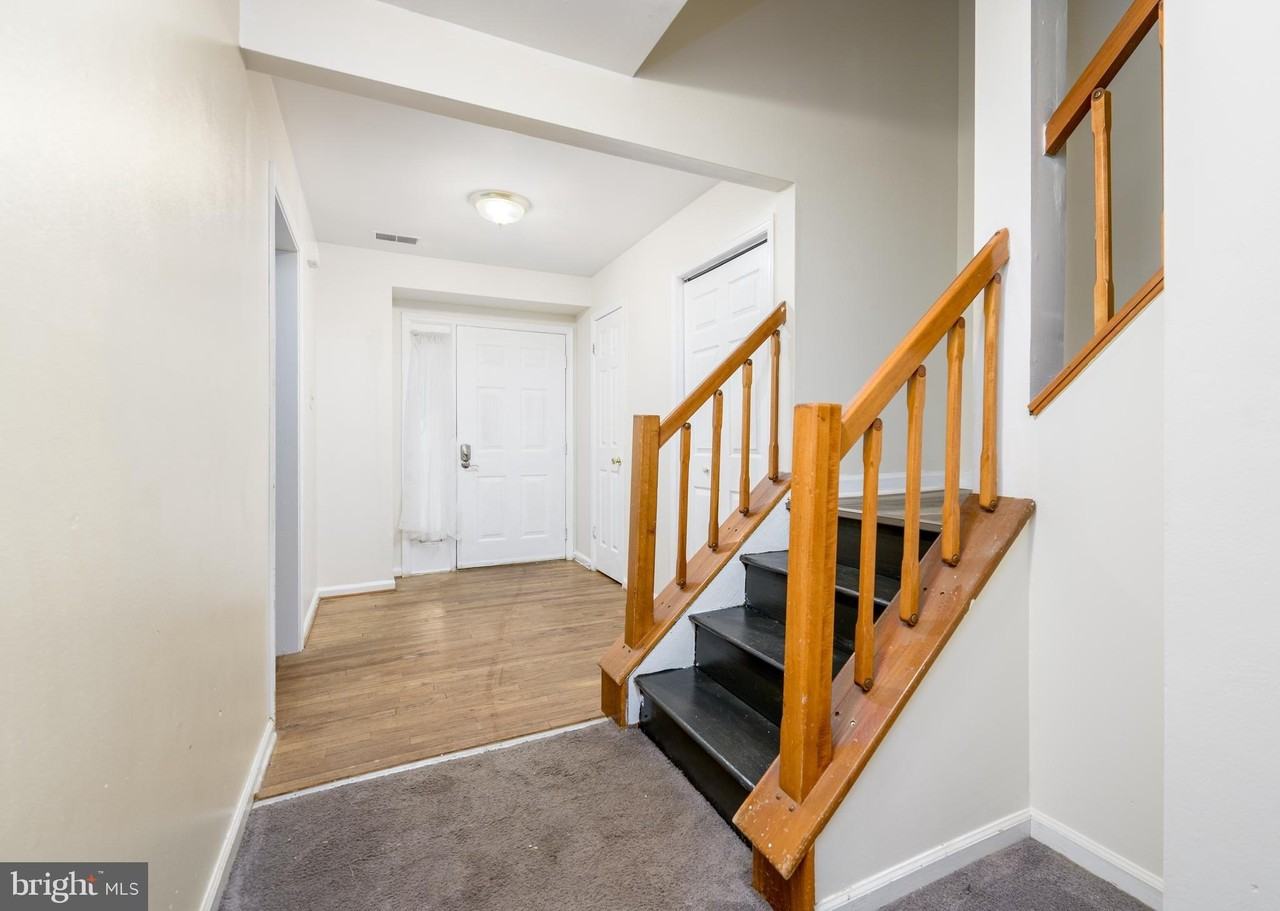77 Bunker Hill Ct #77 - Photo 3 of 20