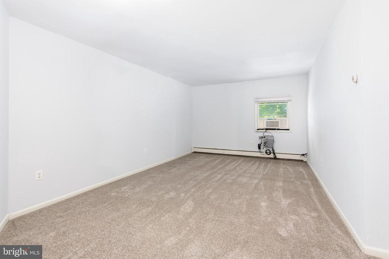 2120 Bellemead Ave - Photo 5 of 9