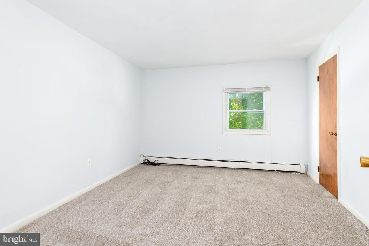 2120 Bellemead Ave - Photo 6 of 9