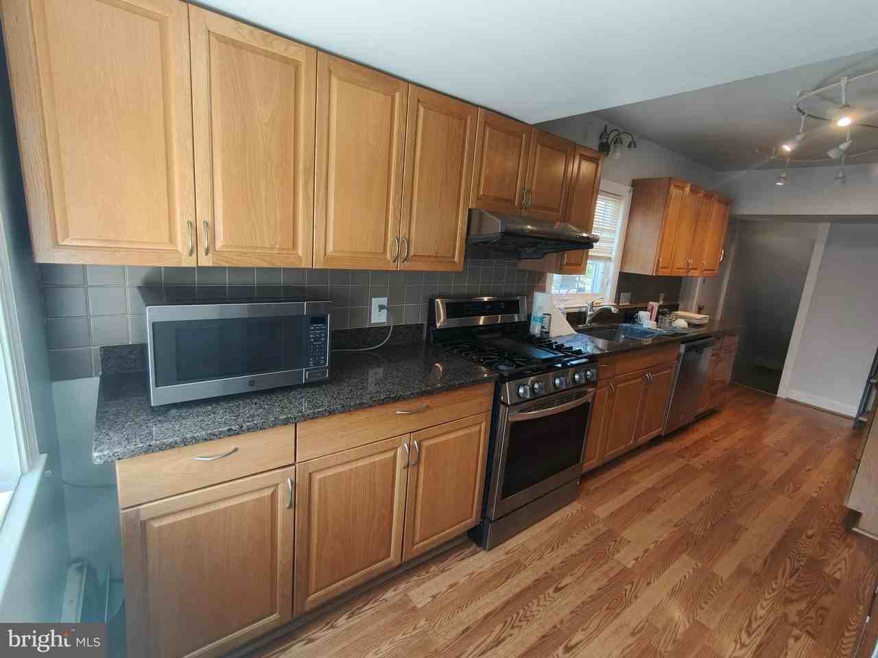222 Rock Glen Rd - Photo 7 of 25