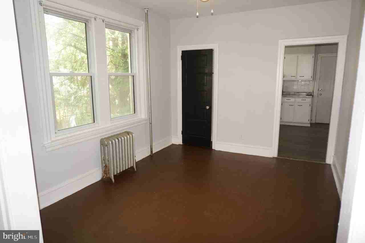 124 Knox St - Photo 3 of 17