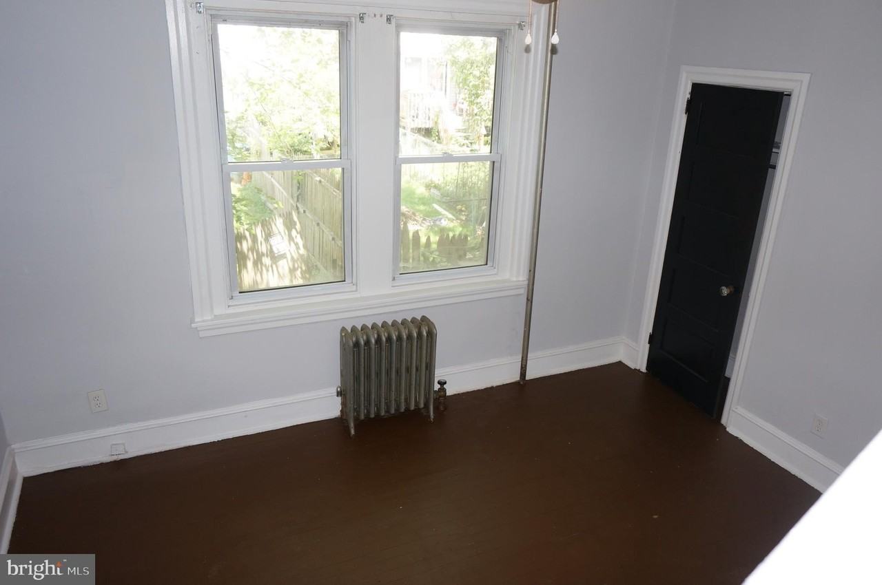124 Knox St - Photo 5 of 17