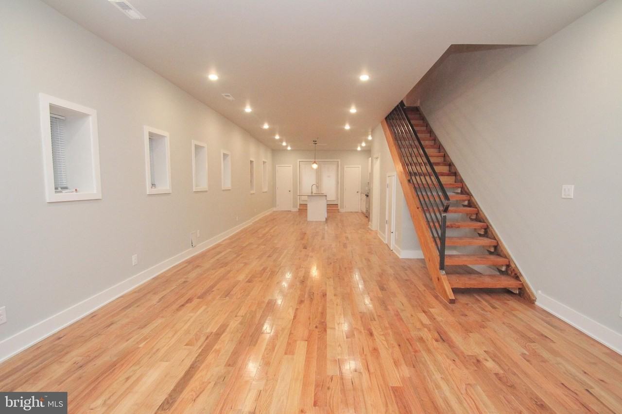 1945 Gerritt St - Photo 2 of 15