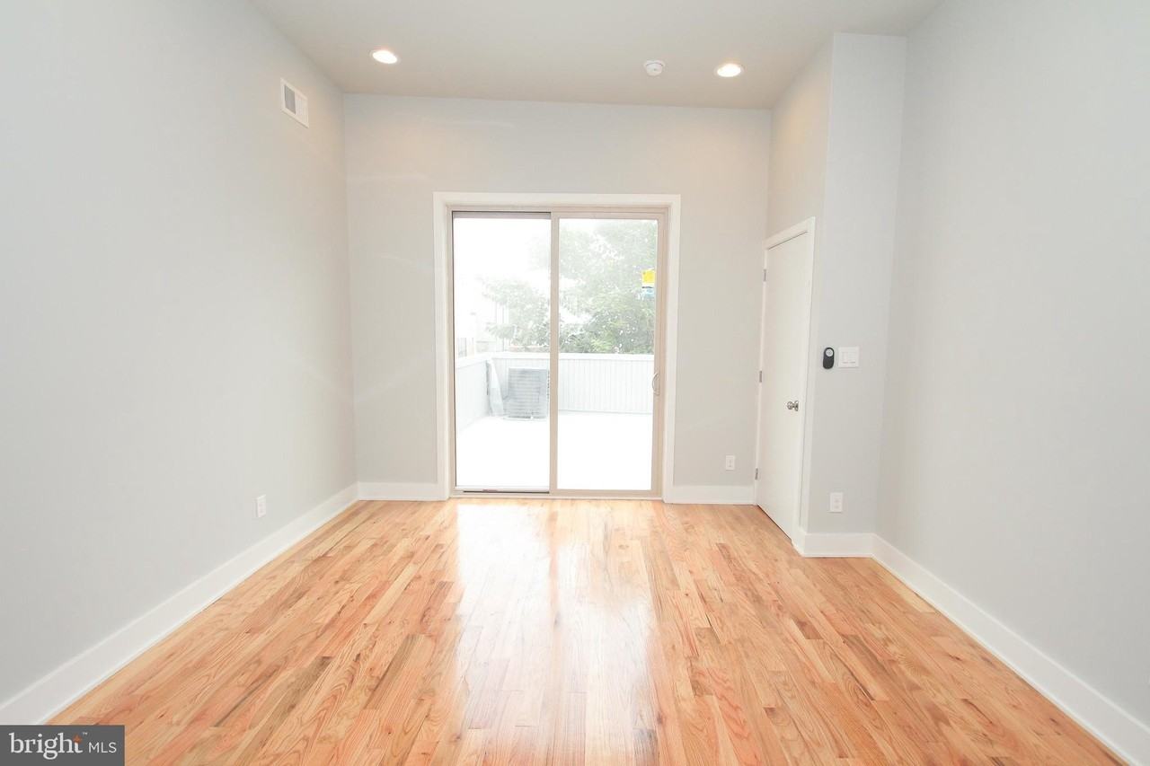 1945 Gerritt St - Photo 7 of 15